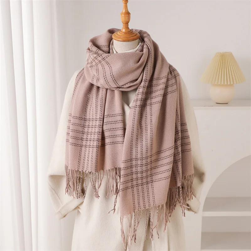 Woven Scarf Blanket - Syal Musim Dingin Berumbai untuk Wanita,