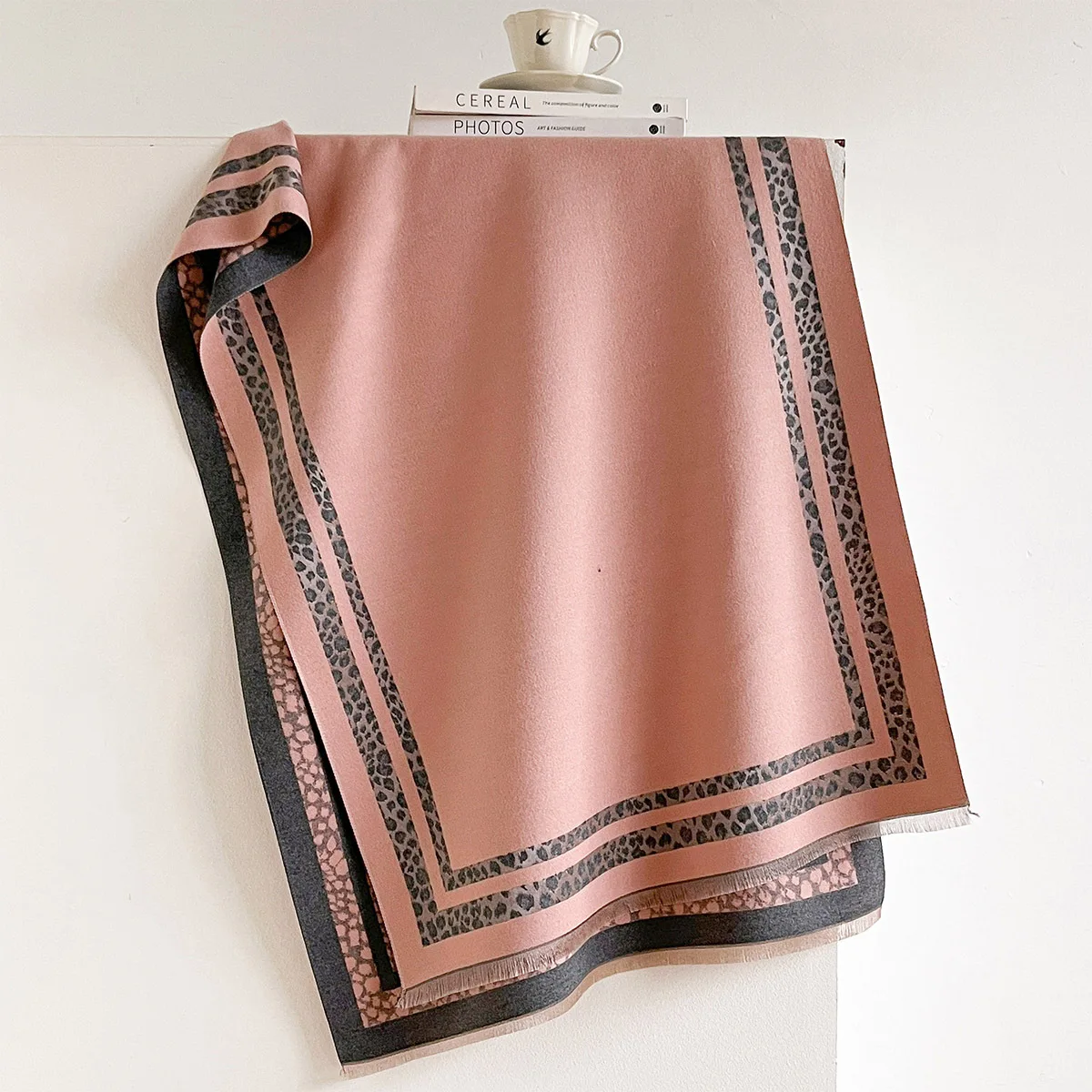 Selendang Tebal Berwarna Polos - Woven Scarf Blanket ulasan dan harga