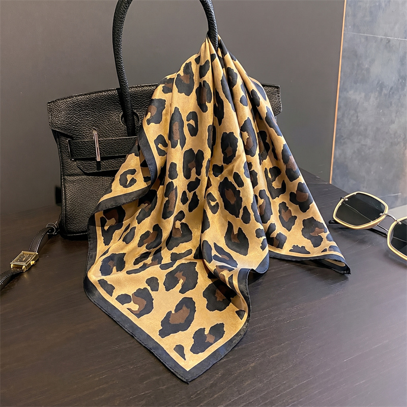 Syal Persegi Sutra 100% Motif  - Scarf Silk Square ulasan dan harga